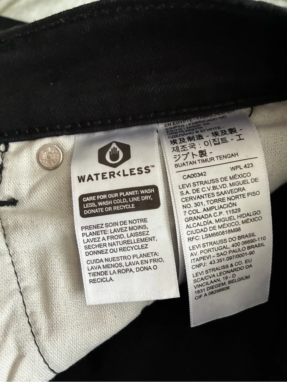 Levi's Men's Black Slim Straight Jeans